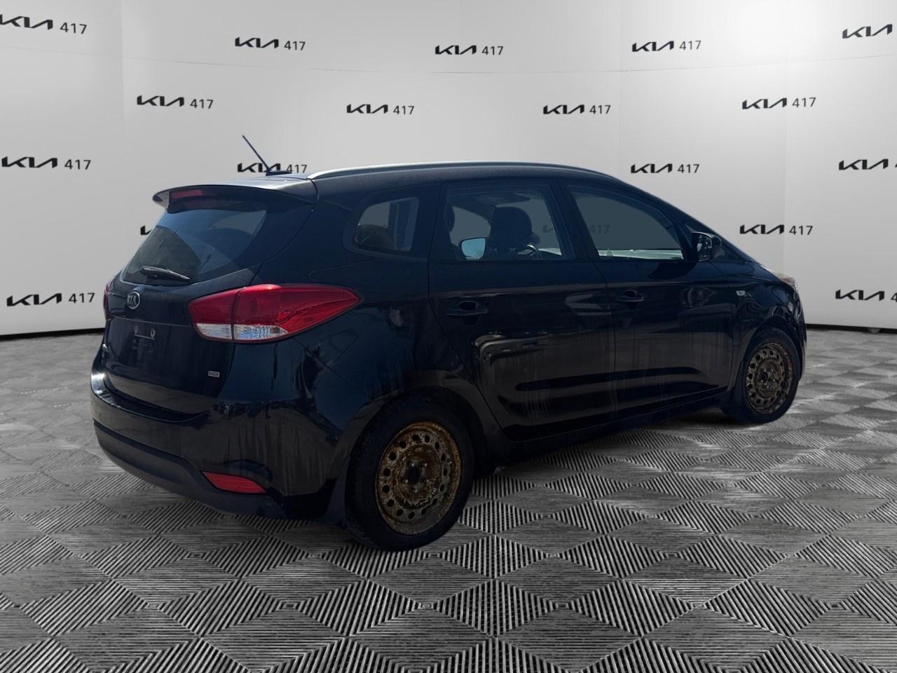 2015 Kia Rondo 4dr Wgn Auto EX Photo
