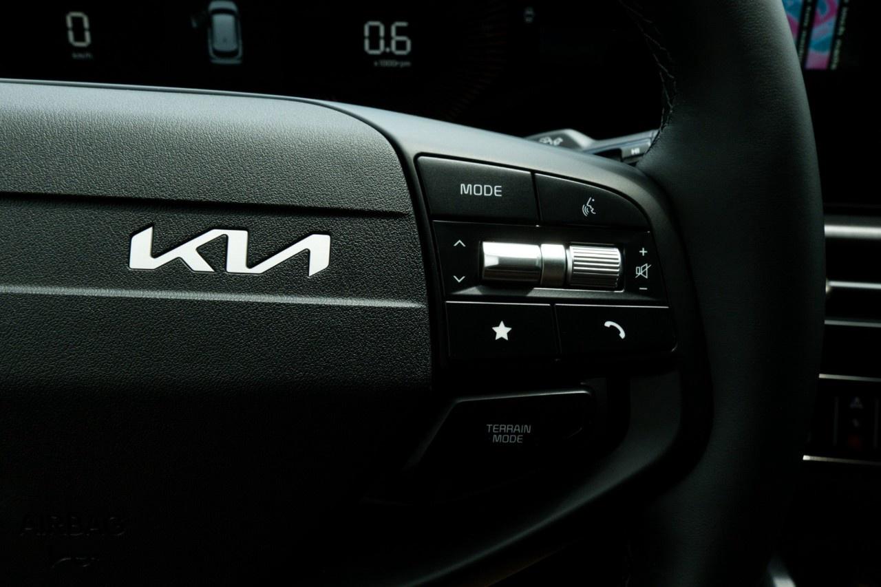 2026 Kia Sportage X-line AWD Photo