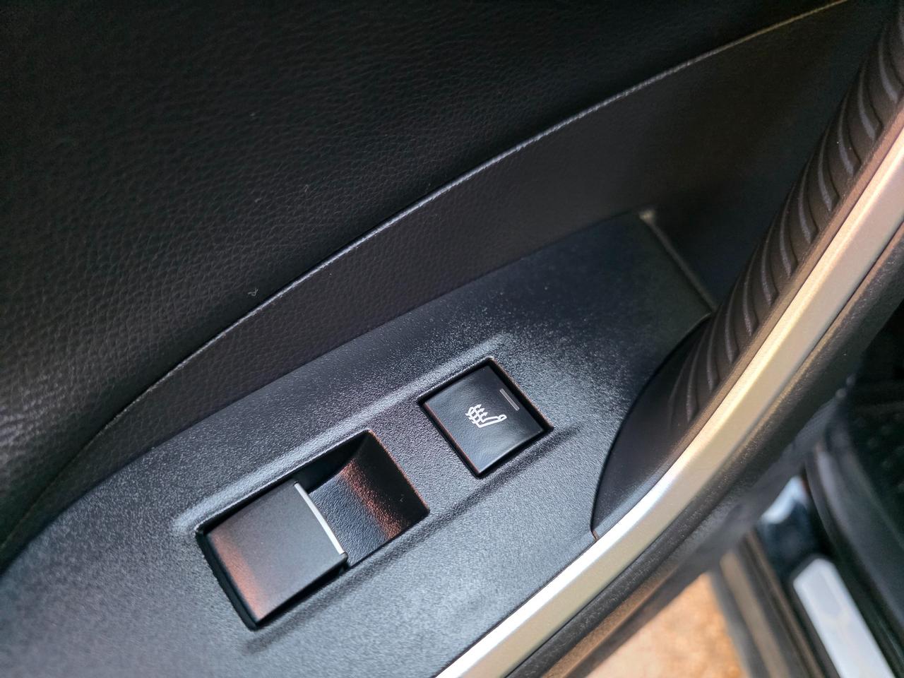 2019 Toyota RAV4 Hybrid Limited LOADED | LOW KMS | ACCIDENT FREE Photo