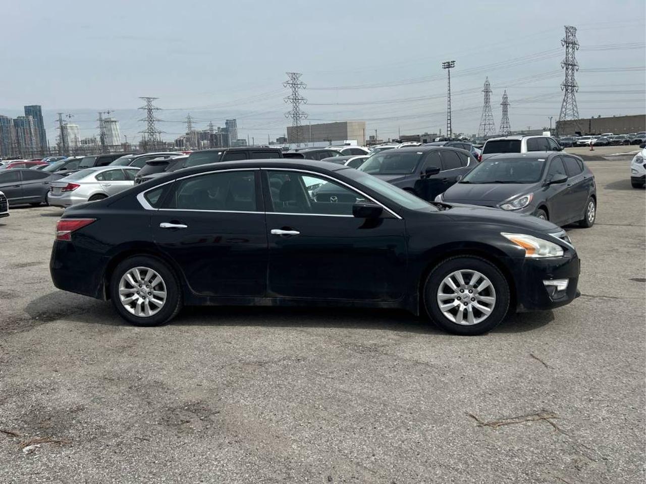 2015 Nissan Altima 2.5 S NEW ARRIVAL | PLEASE CALL AHEAD Photo