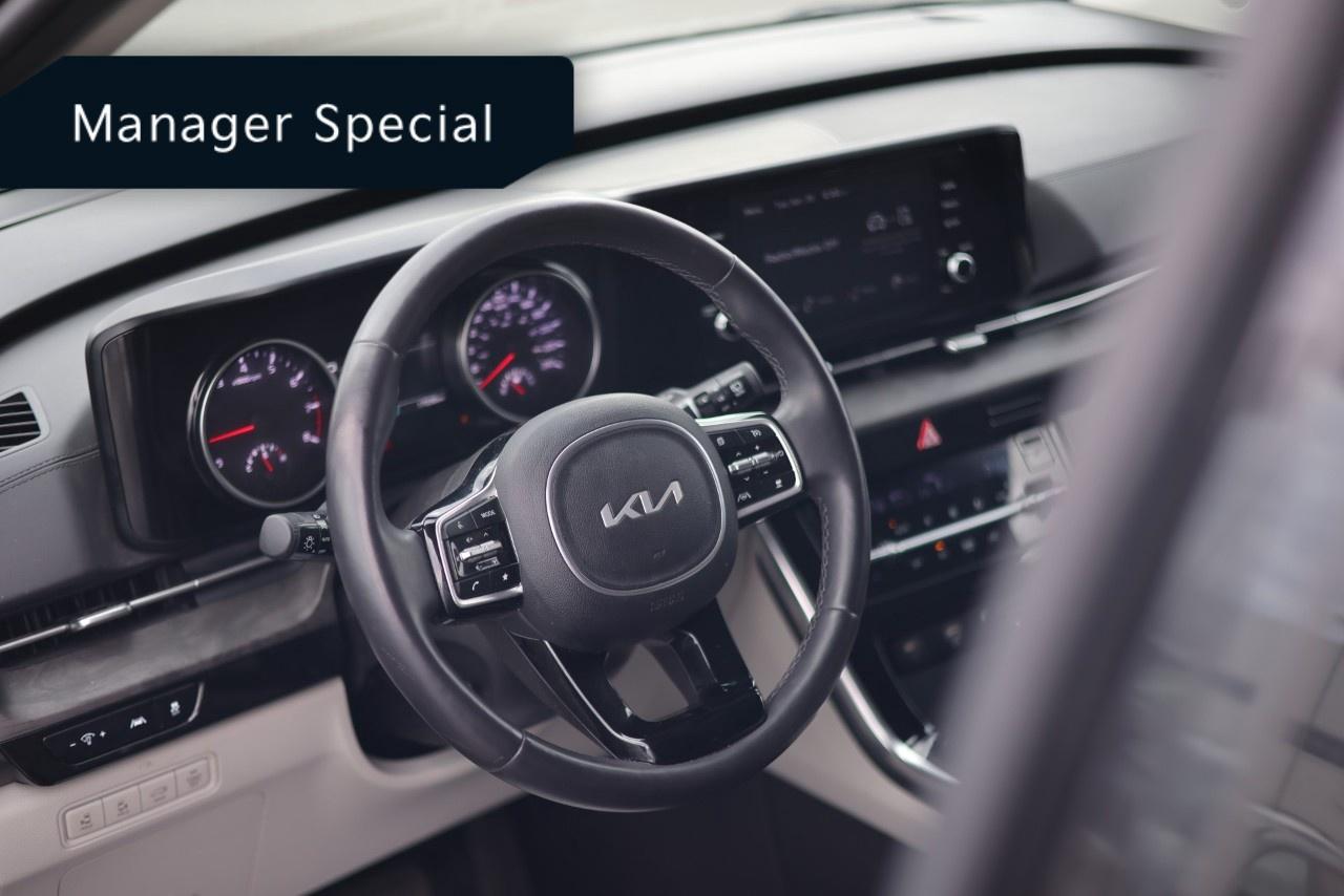 2024 Kia Carnival EX FWD Photo