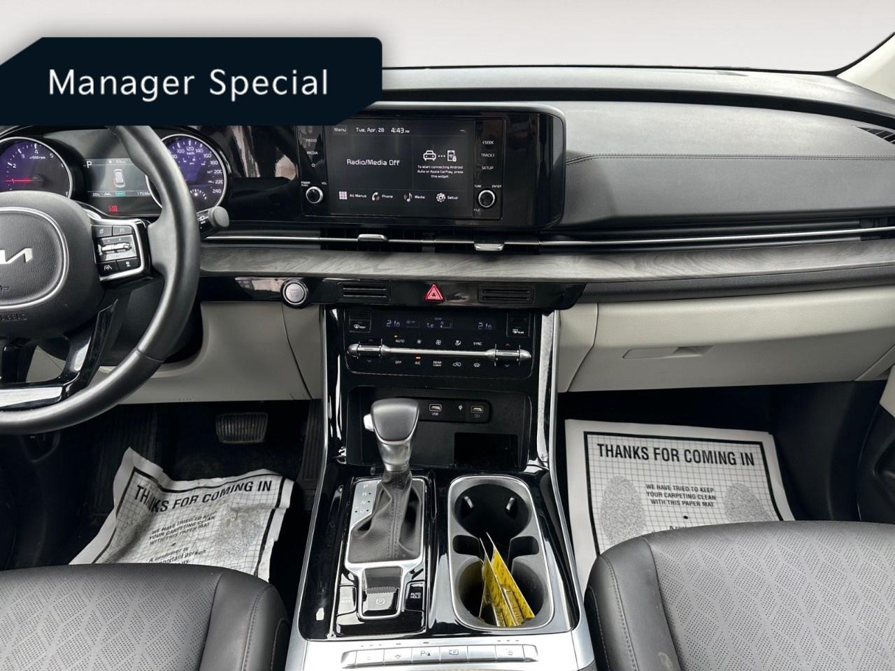 2024 Kia Carnival EX FWD Photo