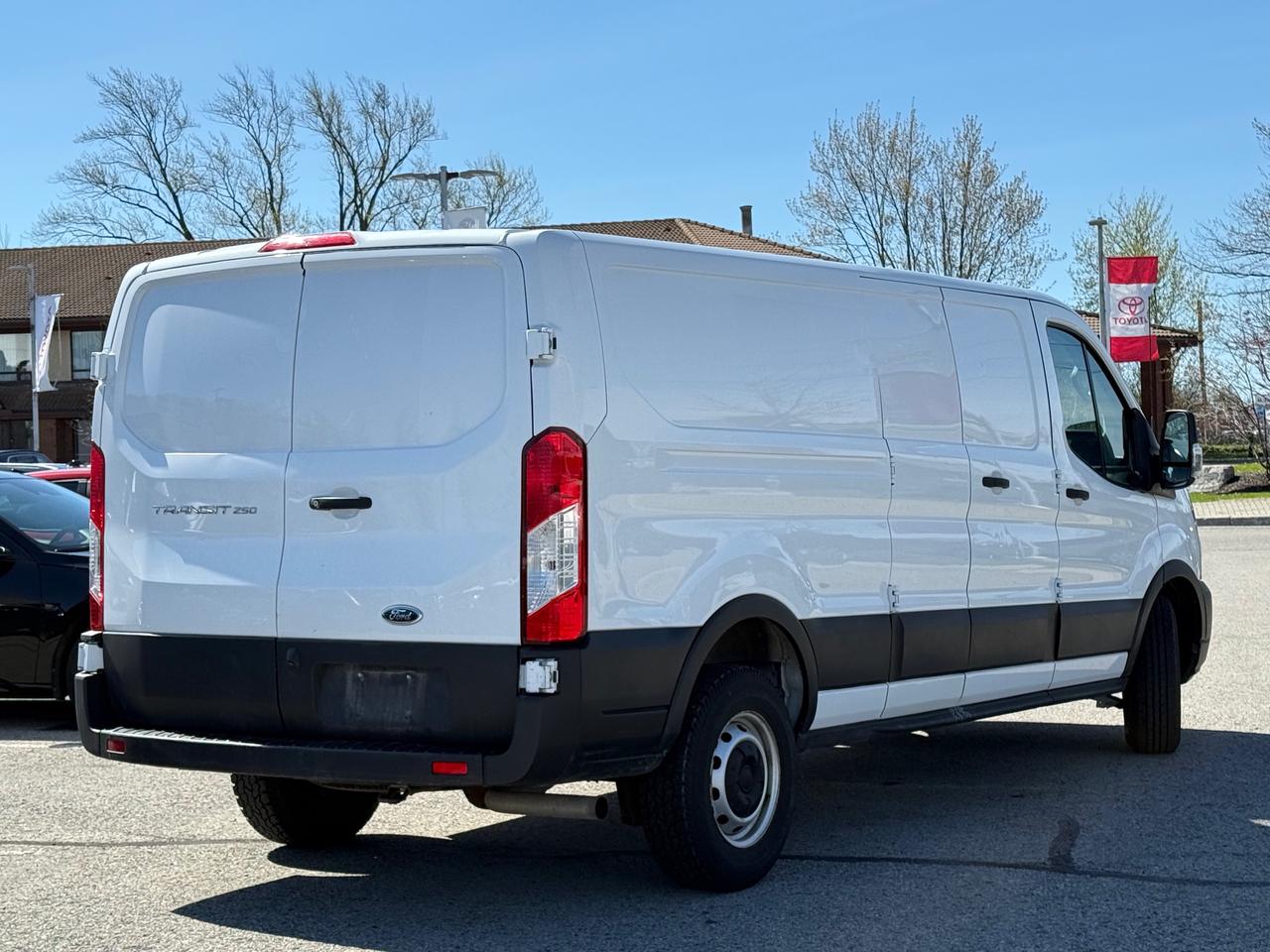 2021 Ford Transit 250  Photo2
