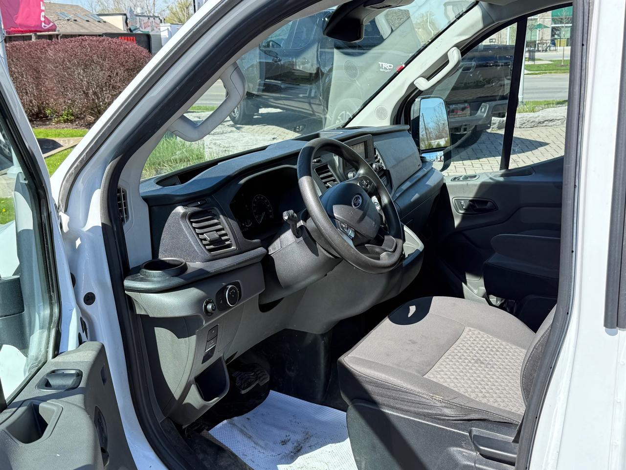 2021 Ford Transit 250  Photo