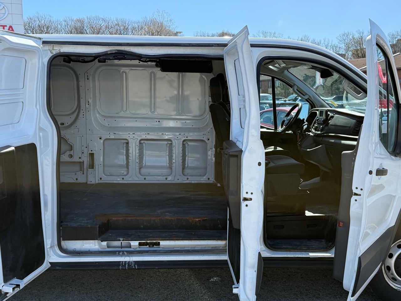 2021 Ford Transit 250  Photo