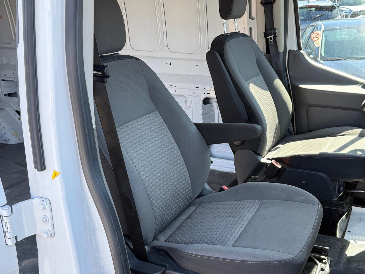 2021 Ford Transit 250  Photo