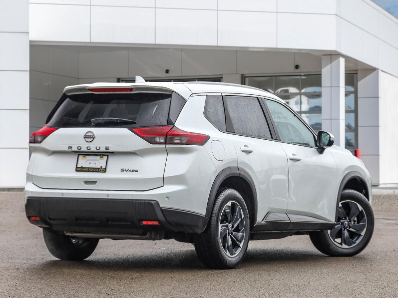 2024 Nissan Rogue SV MOONROOF Photo