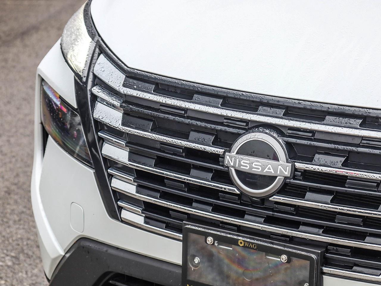 2024 Nissan Rogue SV MOONROOF Photo