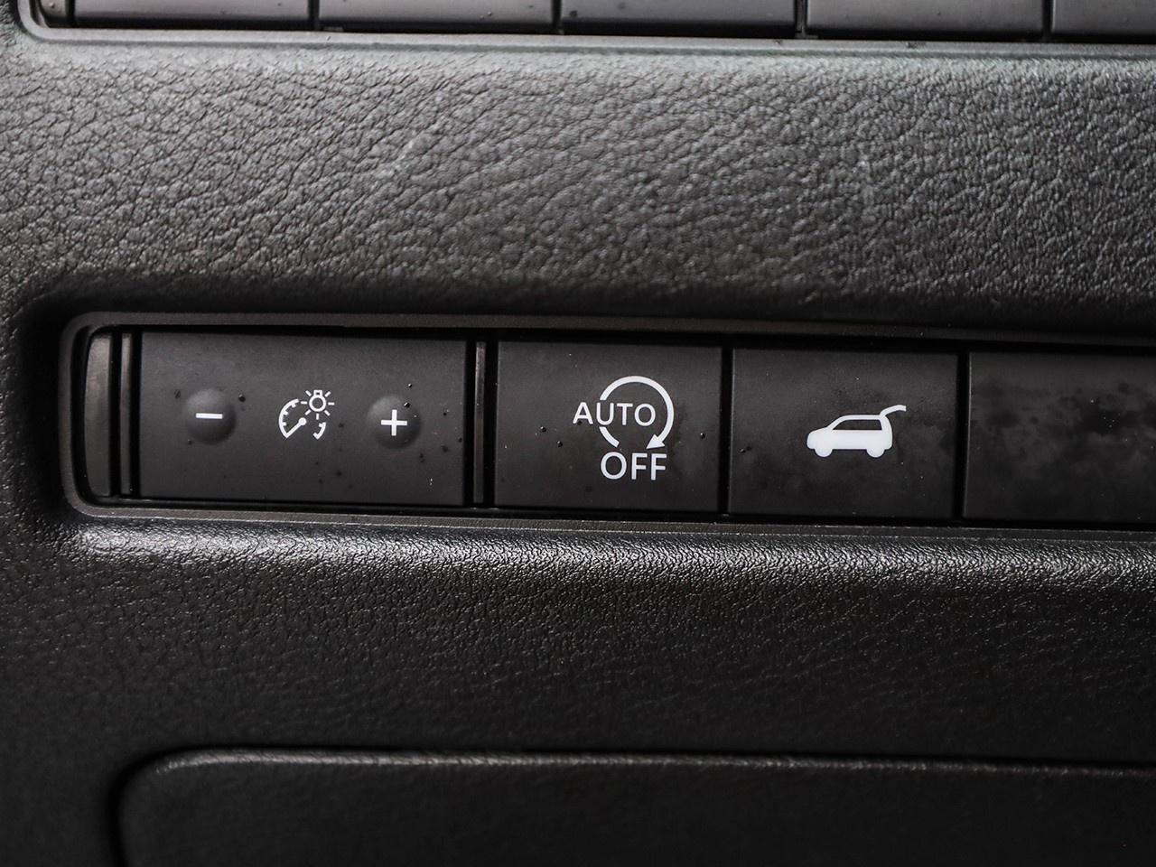 2024 Nissan Rogue SV MOONROOF Photo