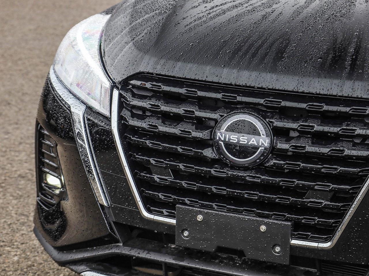 2025 Nissan Kicks Play SV Photo