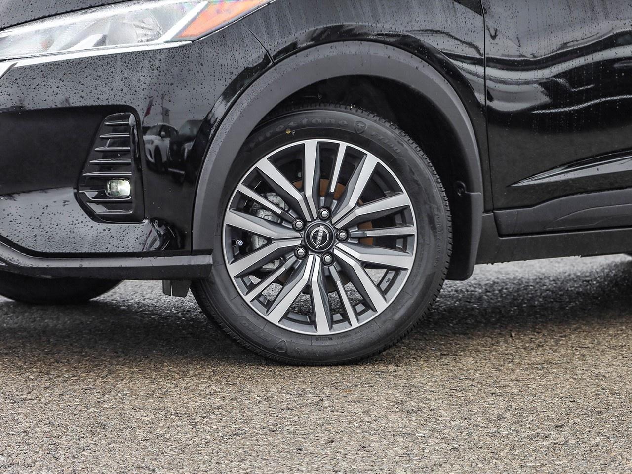 2025 Nissan Kicks Play SV Photo