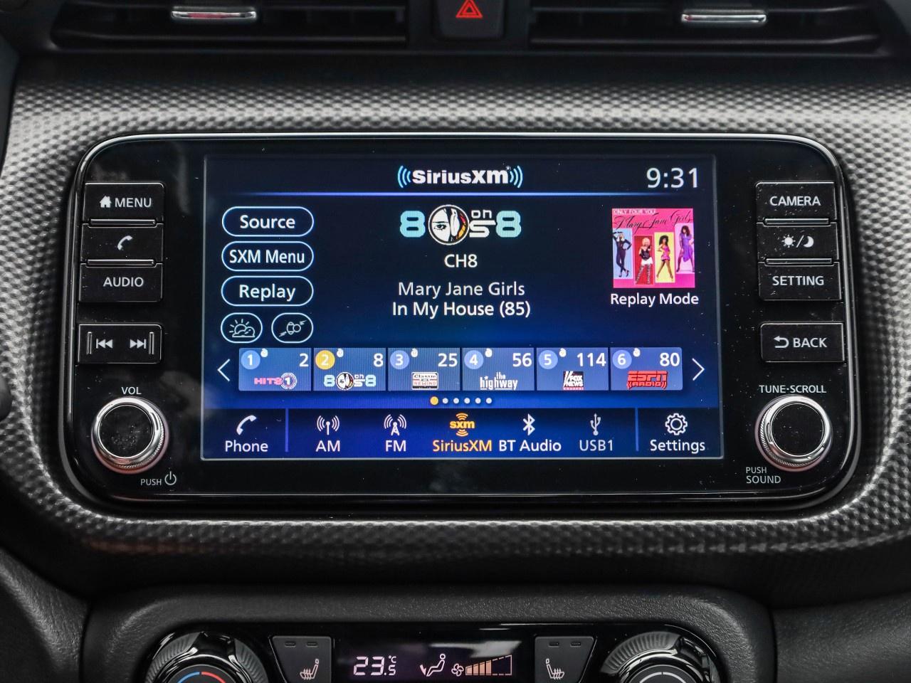 2025 Nissan Kicks Play SV Photo