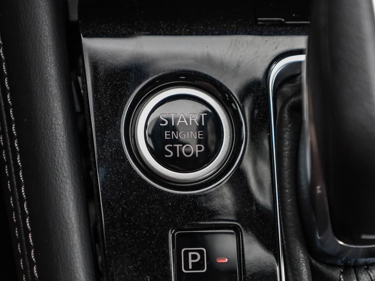 2025 Nissan Kicks Play SV Photo