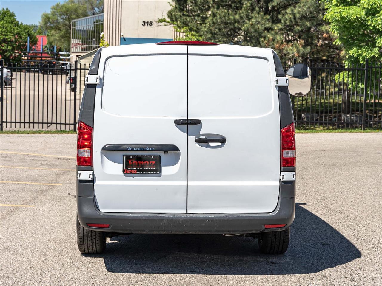 2020 Mercedes-Benz Metris Cargo Van 126inch WB|Cargo Van|One Owner|Ontario Vehicle|Turbocharged Photo
