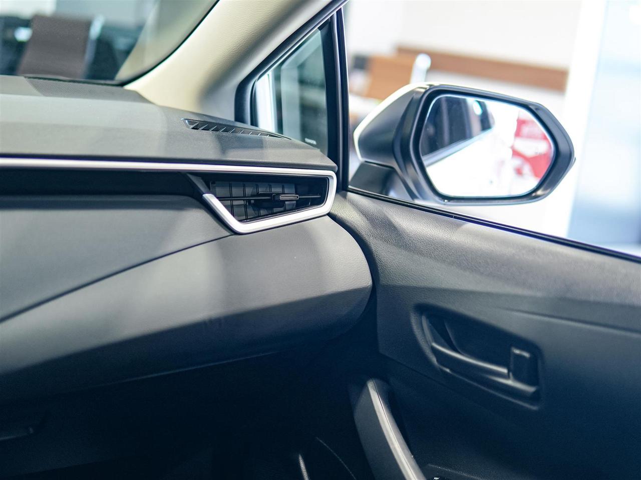 2022 Toyota Corolla LE HYBRID | NO ACCIDENTS | TOYOTA SERVICED Photo