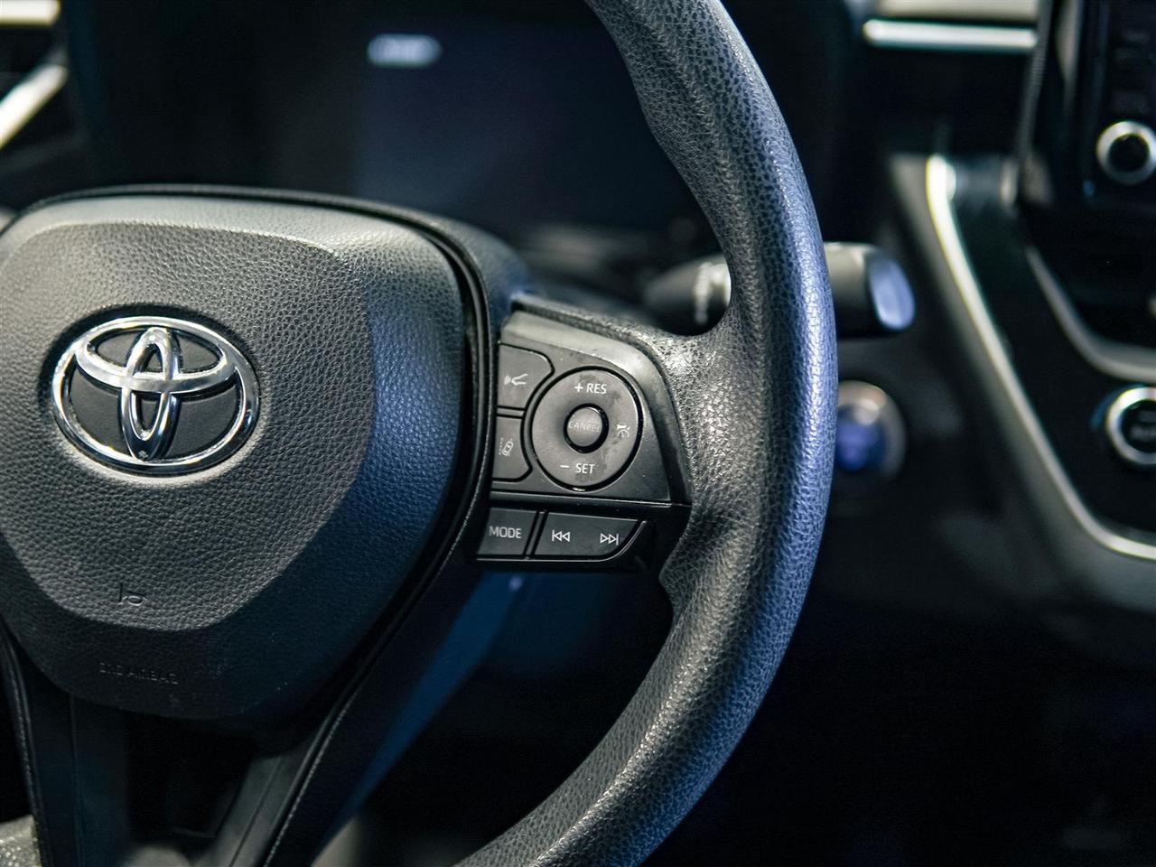 2022 Toyota Corolla LE HYBRID | NO ACCIDENTS | TOYOTA SERVICED Photo