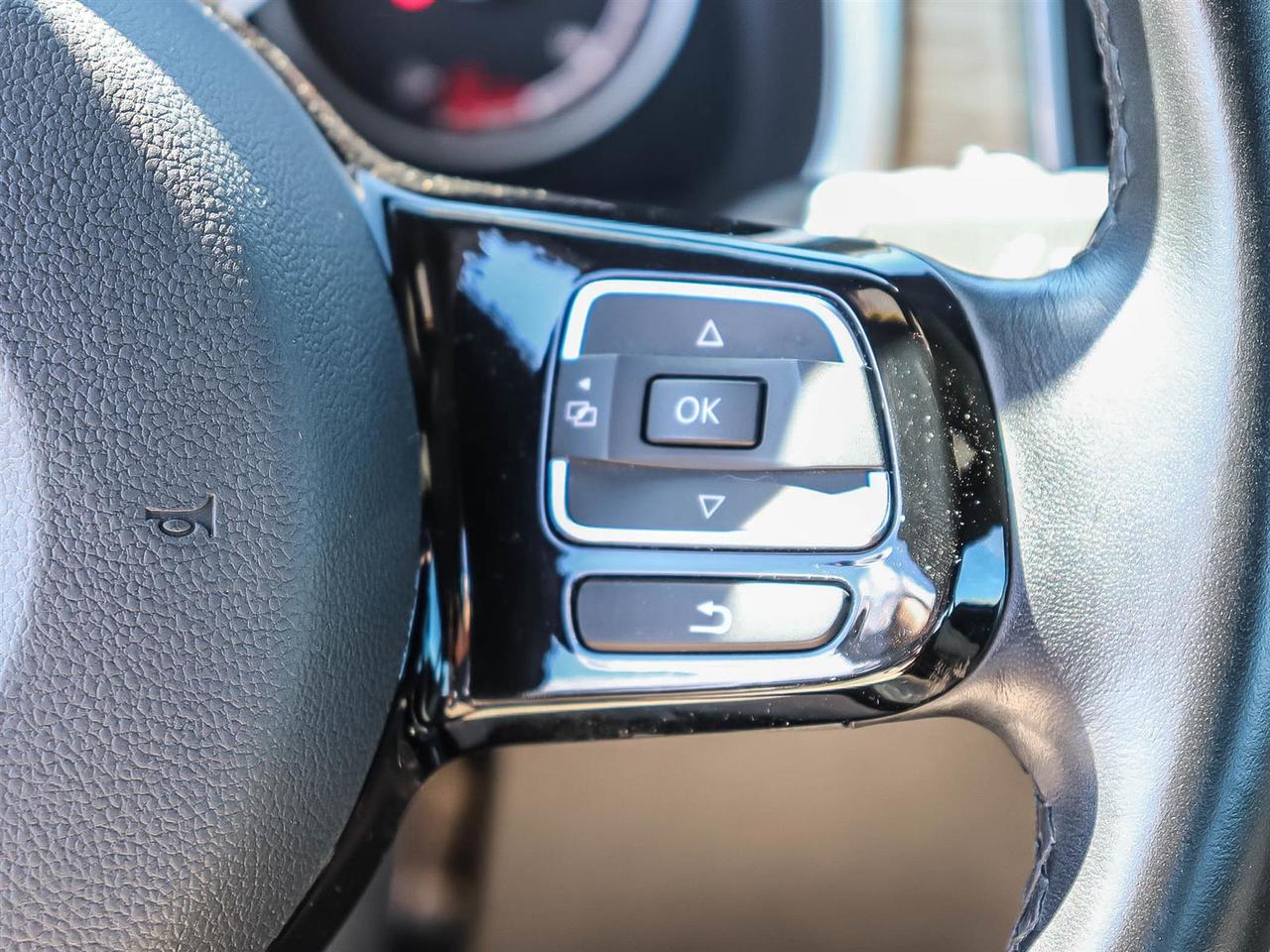 2018 Volkswagen Beetle Coast Photo