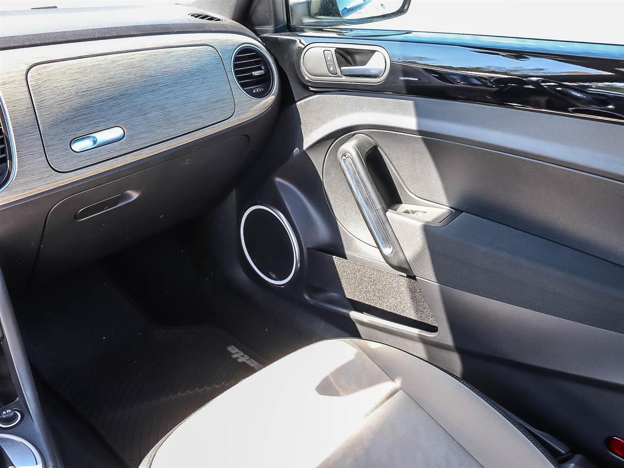 2018 Volkswagen Beetle Coast Photo