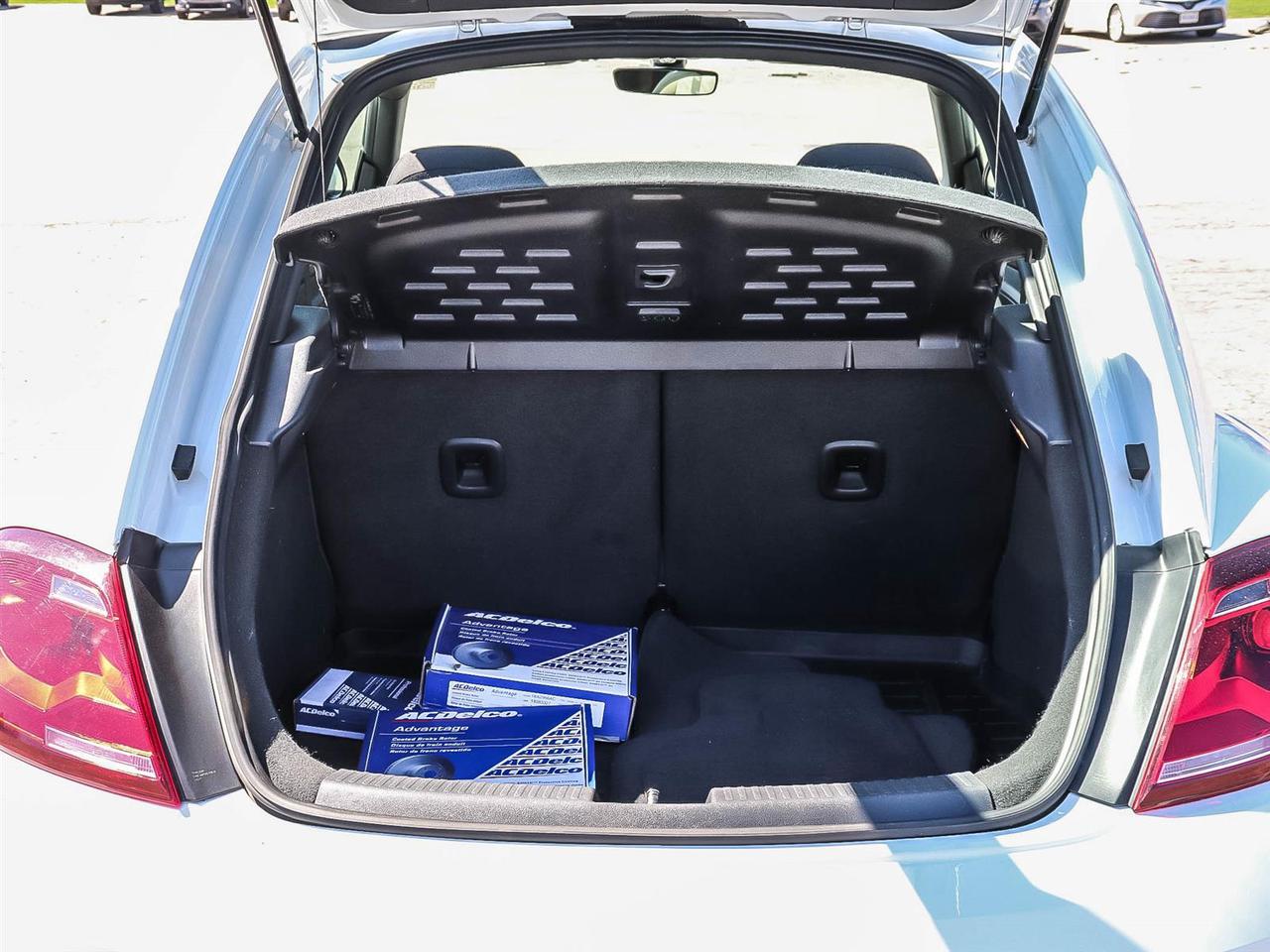 2018 Volkswagen Beetle Coast Photo