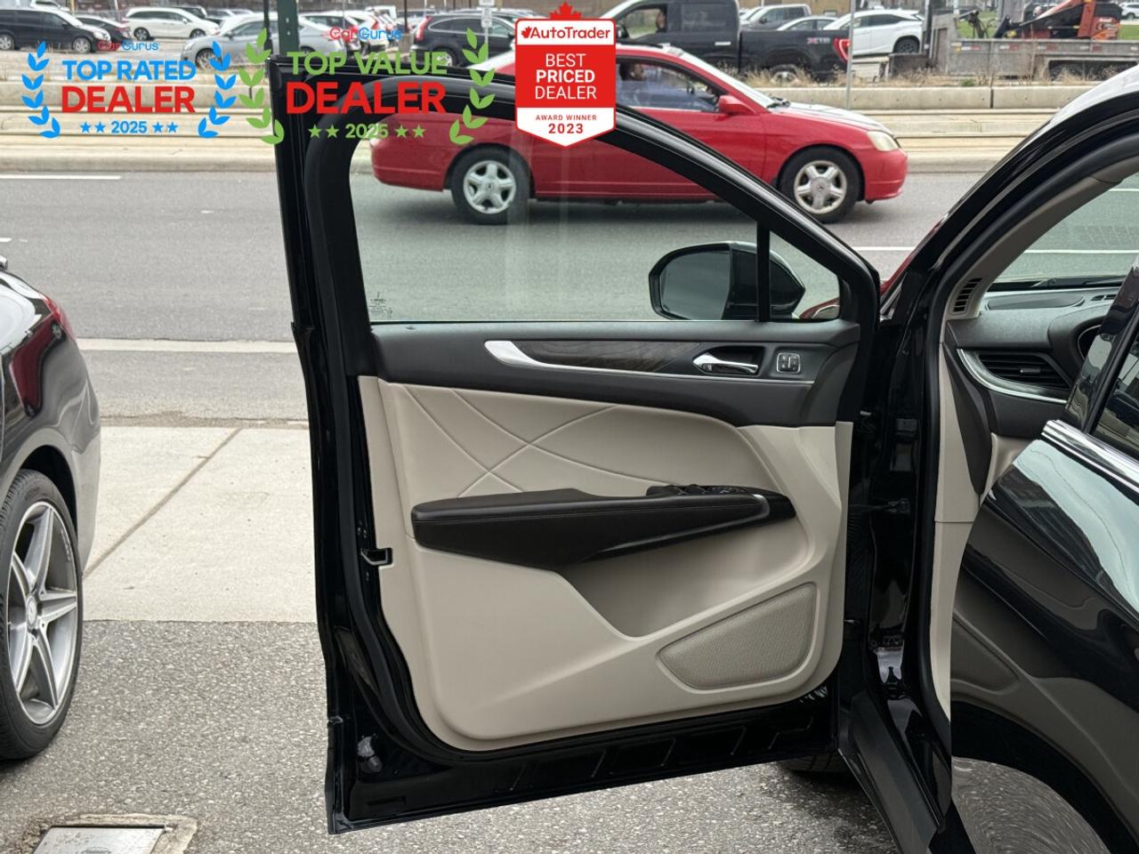 2019 Lincoln MKC RESERVE | PANO | NAVI | LOADED Photo