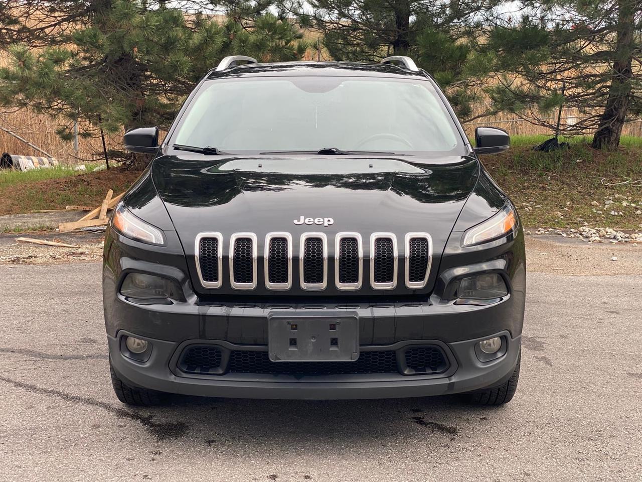 2018 Jeep Cherokee Latitude 4X4 | NO ACCIDENT Photo