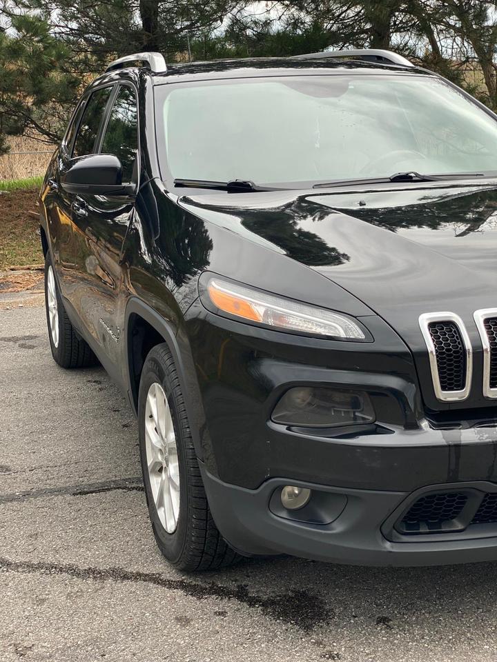 2018 Jeep Cherokee Latitude 4X4 | NO ACCIDENT Photo