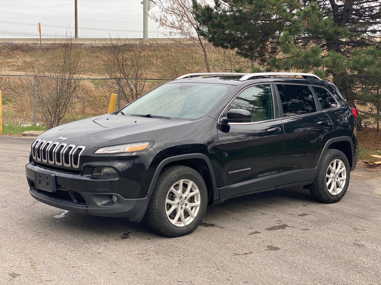 2018 Jeep Cherokee Latitude 4X4 | NO ACCIDENT Photo0