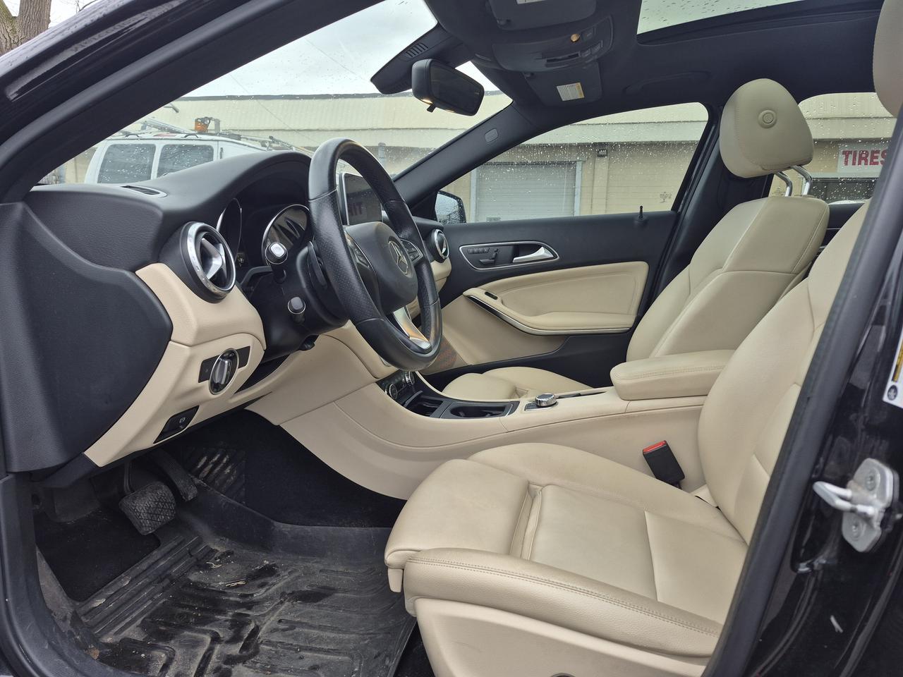2016 Mercedes-Benz GLA-Class GLA250 Photo