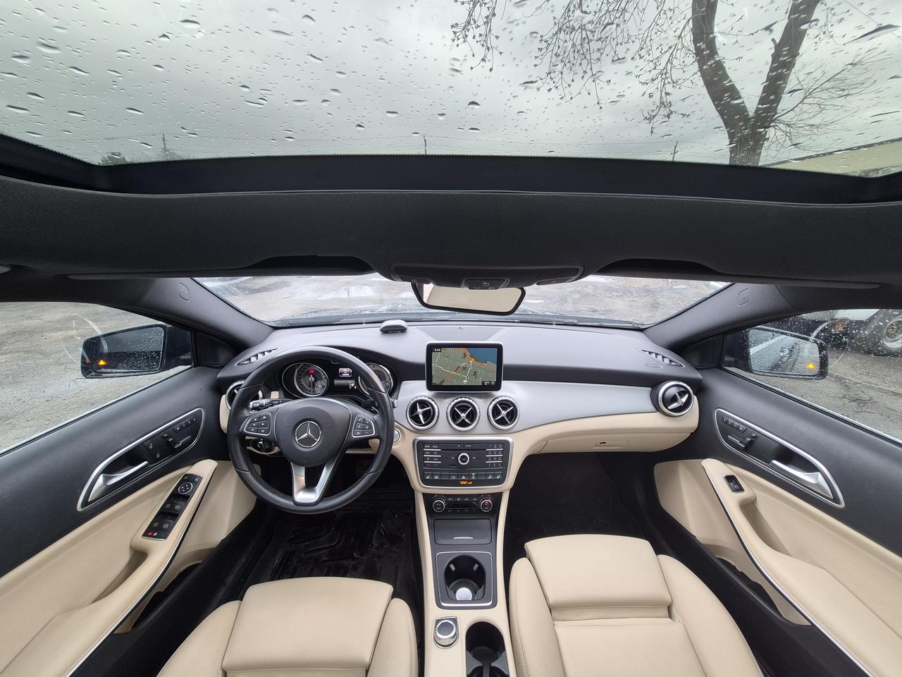2016 Mercedes-Benz GLA-Class GLA250 Photo