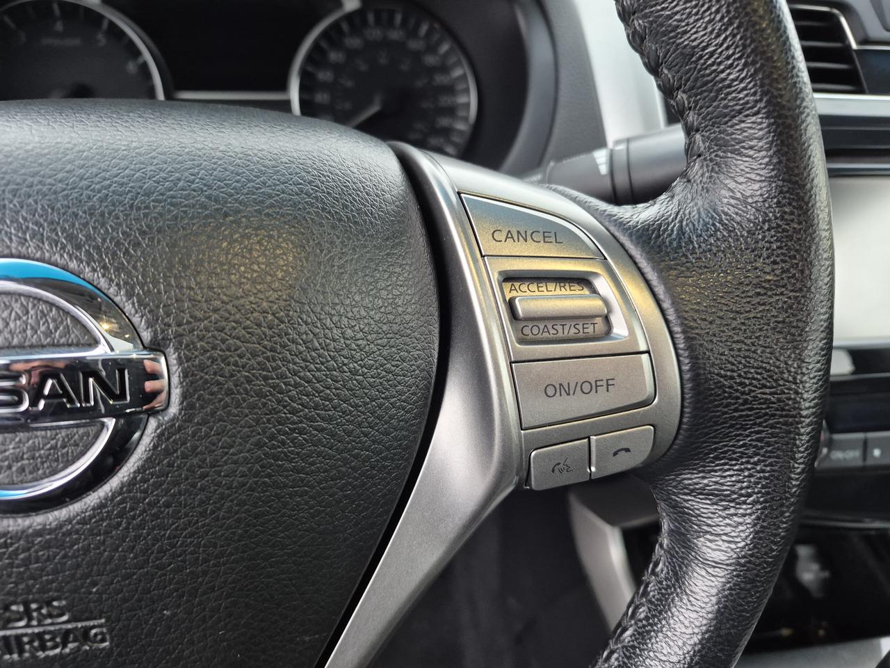 2014 Nissan Altima SL Photo