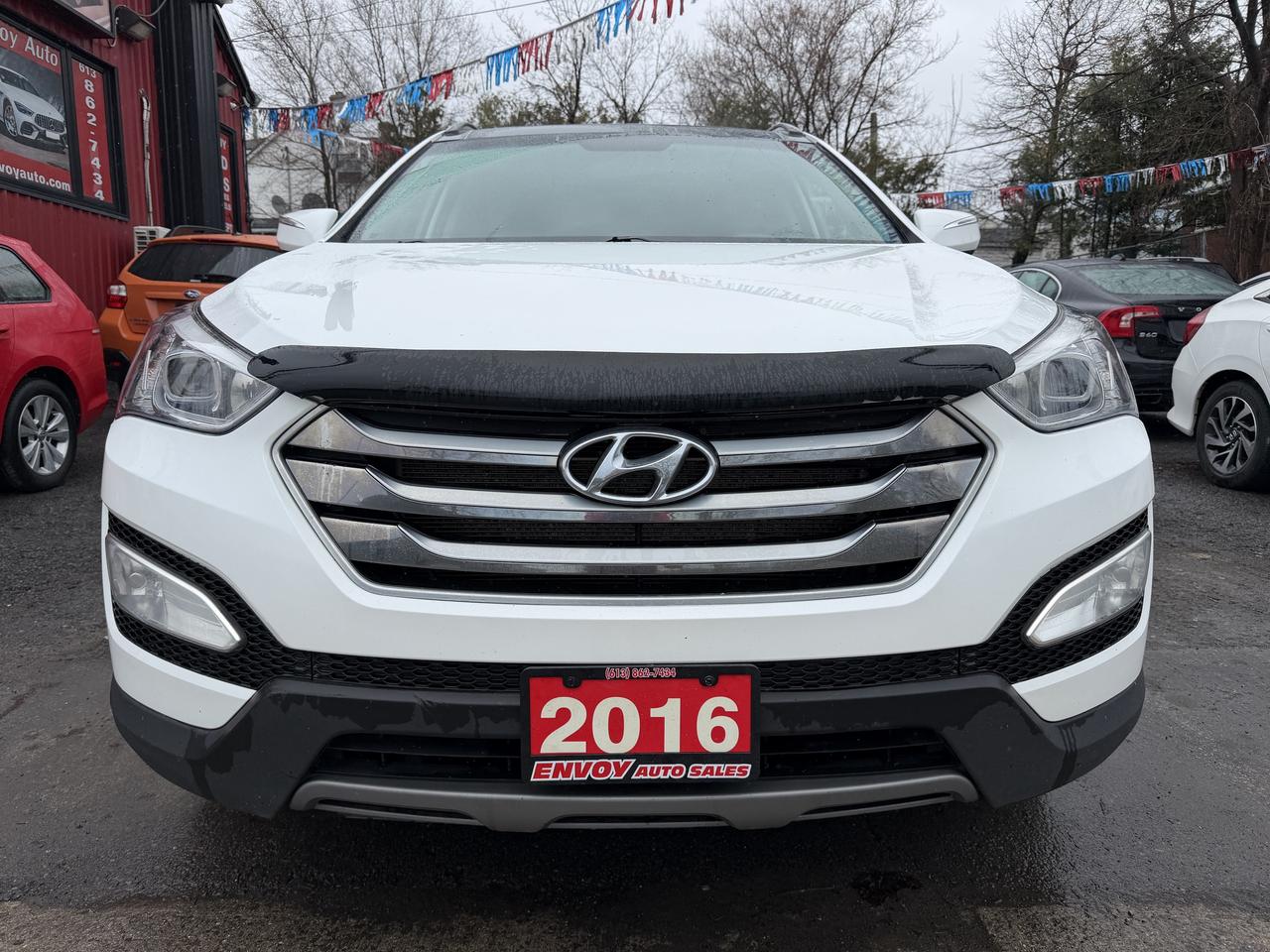 2016 Hyundai Santa Fe Sport Luxury AWD Photo
