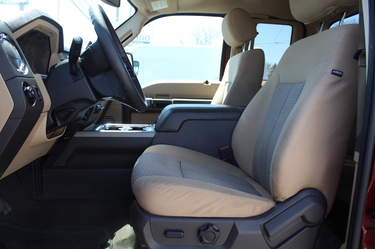2016 Ford F-350 Super Duty XLT 4WD DRW Ext.Cab 8ft box Photo