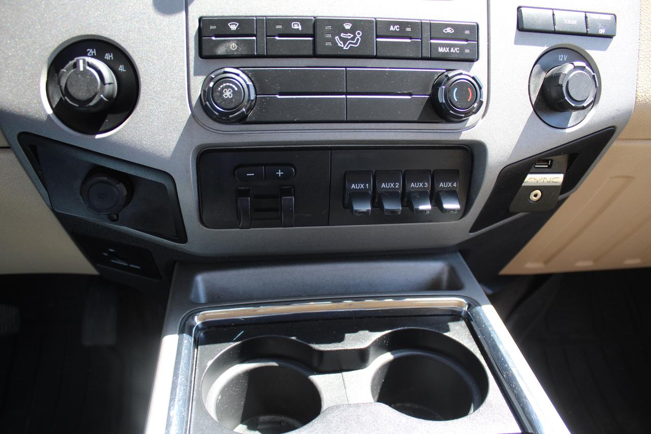 2016 Ford F-350 Super Duty XLT 4WD DRW Ext.Cab 8ft box Photo