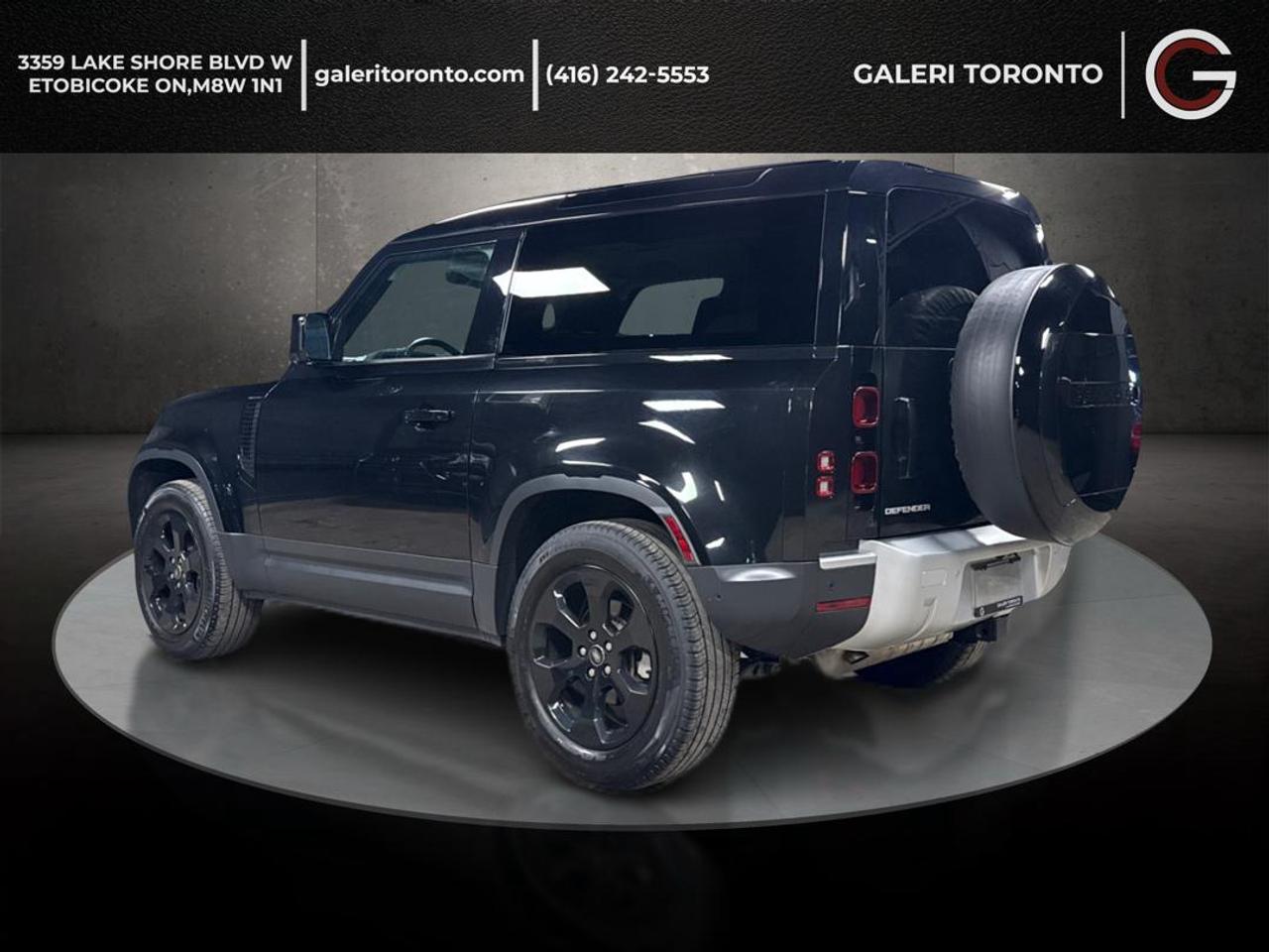 2023 Land Rover Defender P300S 90/CLEAN CARFAX/2 DOOR Photo