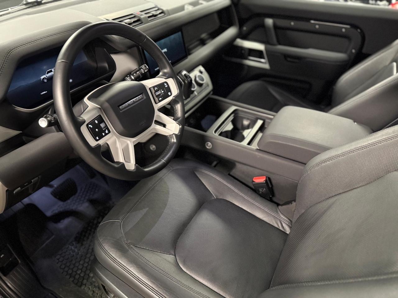 2023 Land Rover Defender P300S 90/CLEAN CARFAX/2 DOOR Photo