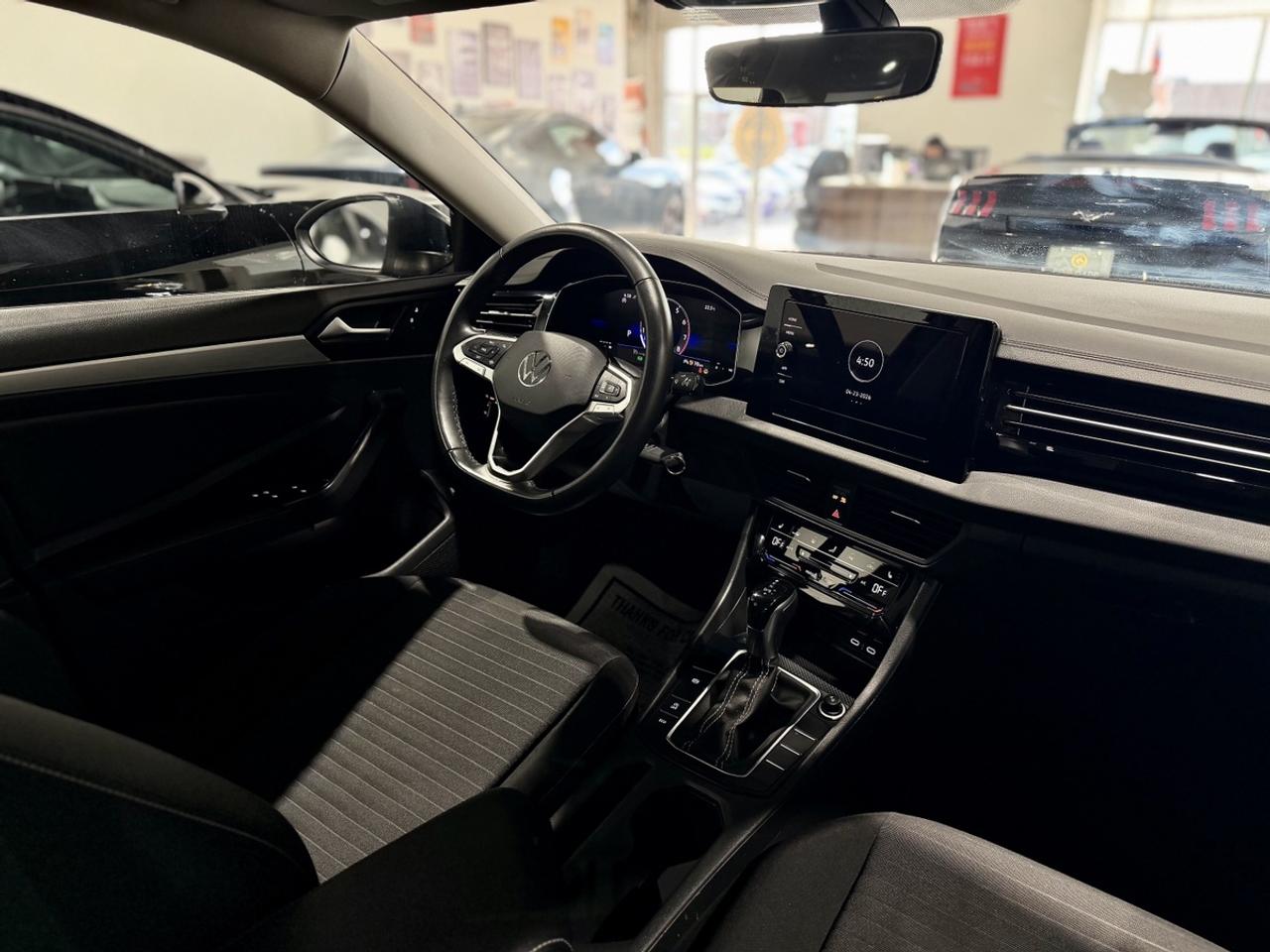 2025 Volkswagen Jetta Trendline||One Owner||Clean Carfax Photo
