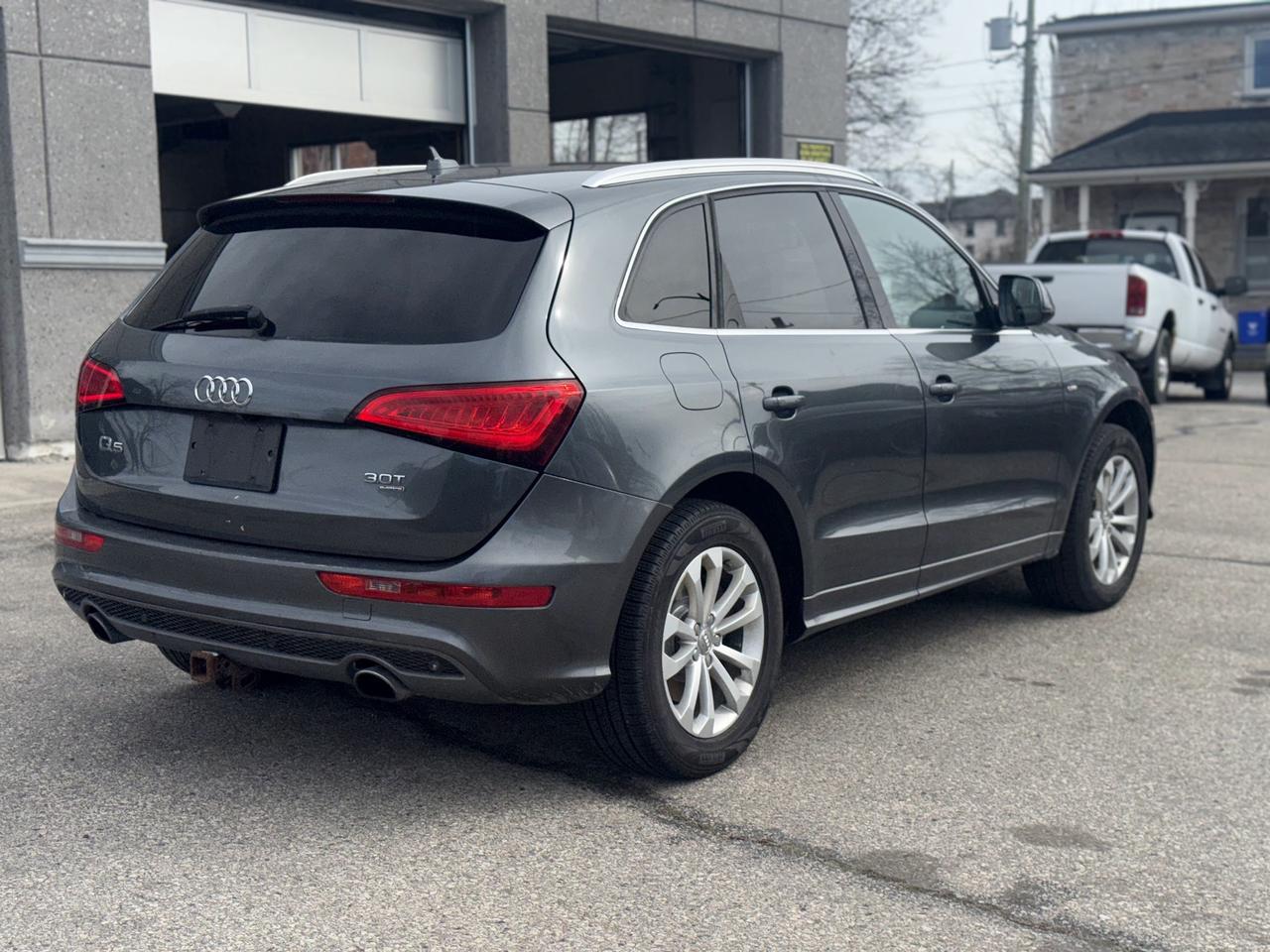 2013 Audi Q5 3.0T Supercharged S-Line Photo