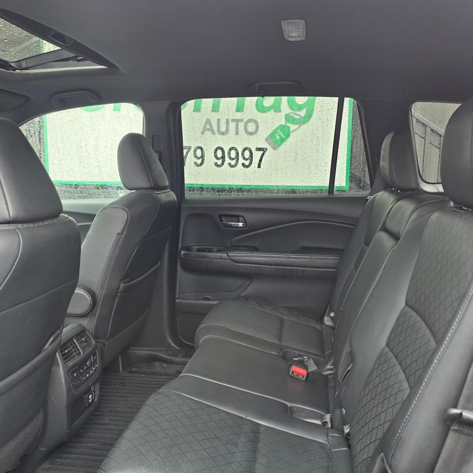 2019 Honda Passport Touring AWD Photo