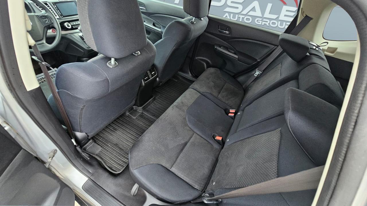 2015 Honda CR-V SE Photo