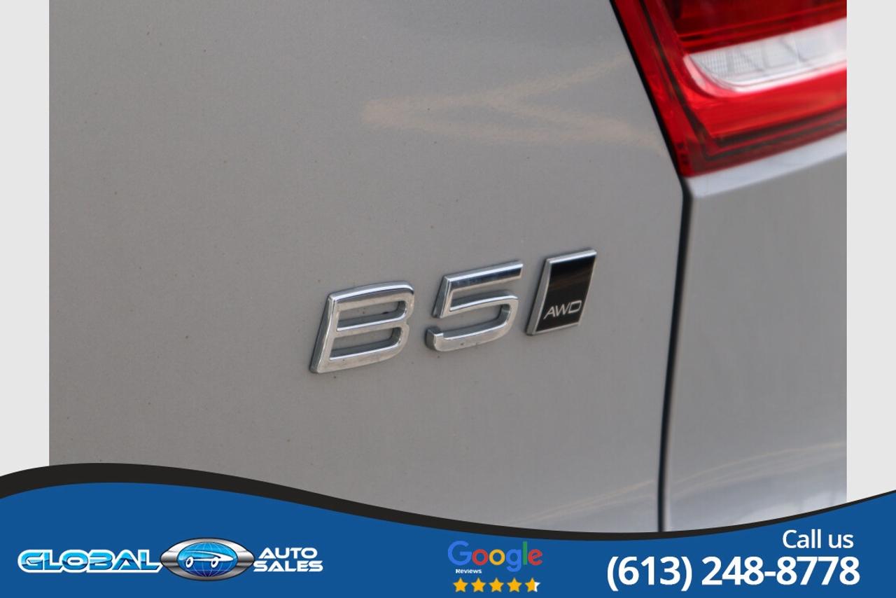 2024 Volvo XC40 B5 Plus Photo