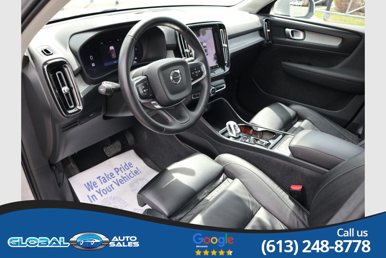 2024 Volvo XC40 B5 Plus Photo