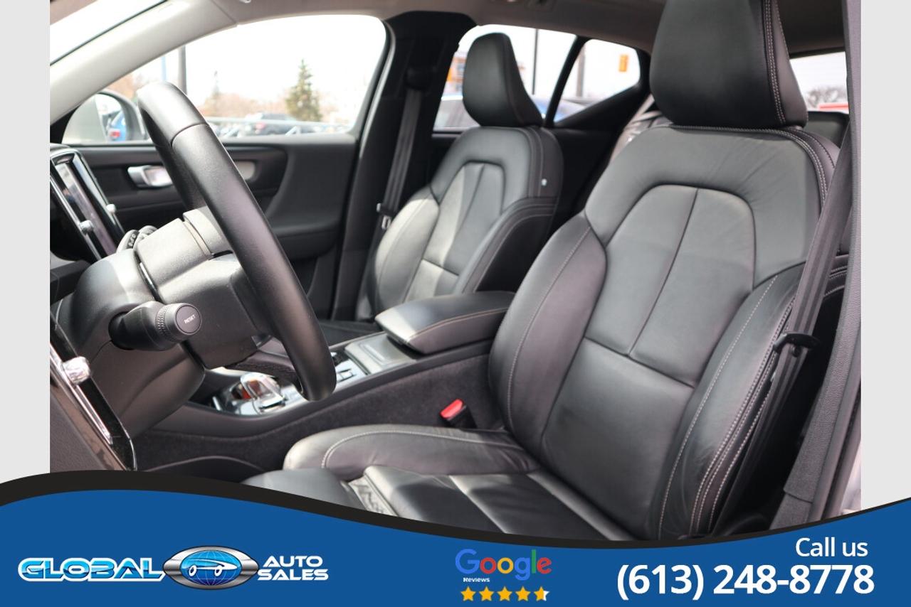 2024 Volvo XC40 B5 Plus Photo