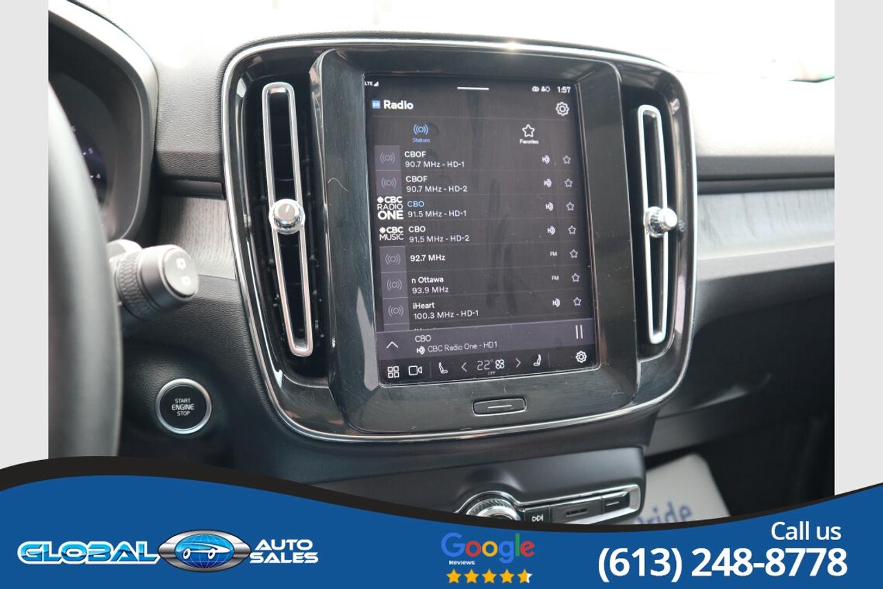2024 Volvo XC40 B5 Plus Photo