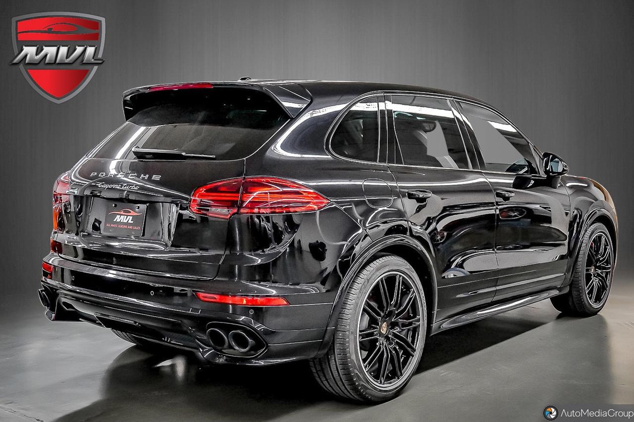 2017 Porsche Cayenne Turbo 4dr All-wheel Drive Photo
