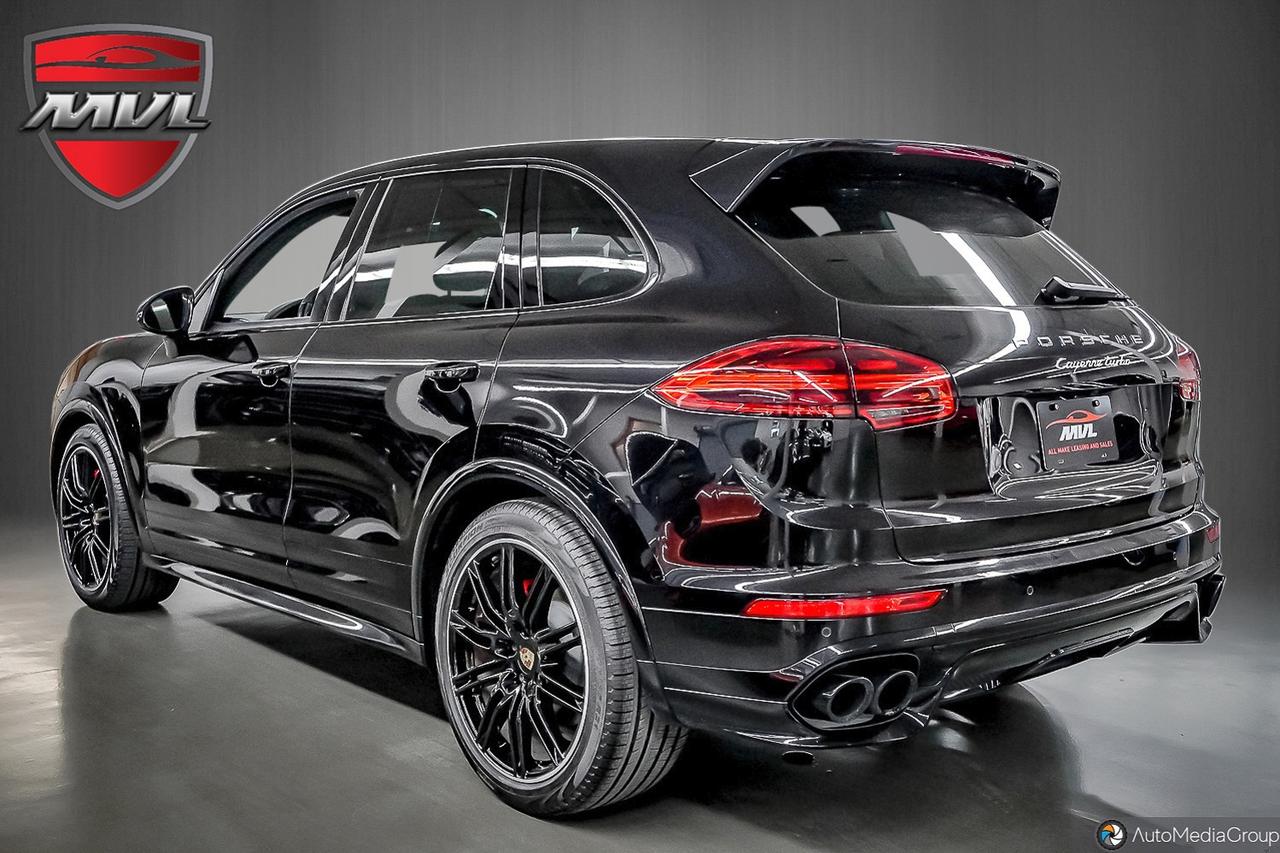 2017 Porsche Cayenne Turbo 4dr All-wheel Drive Photo