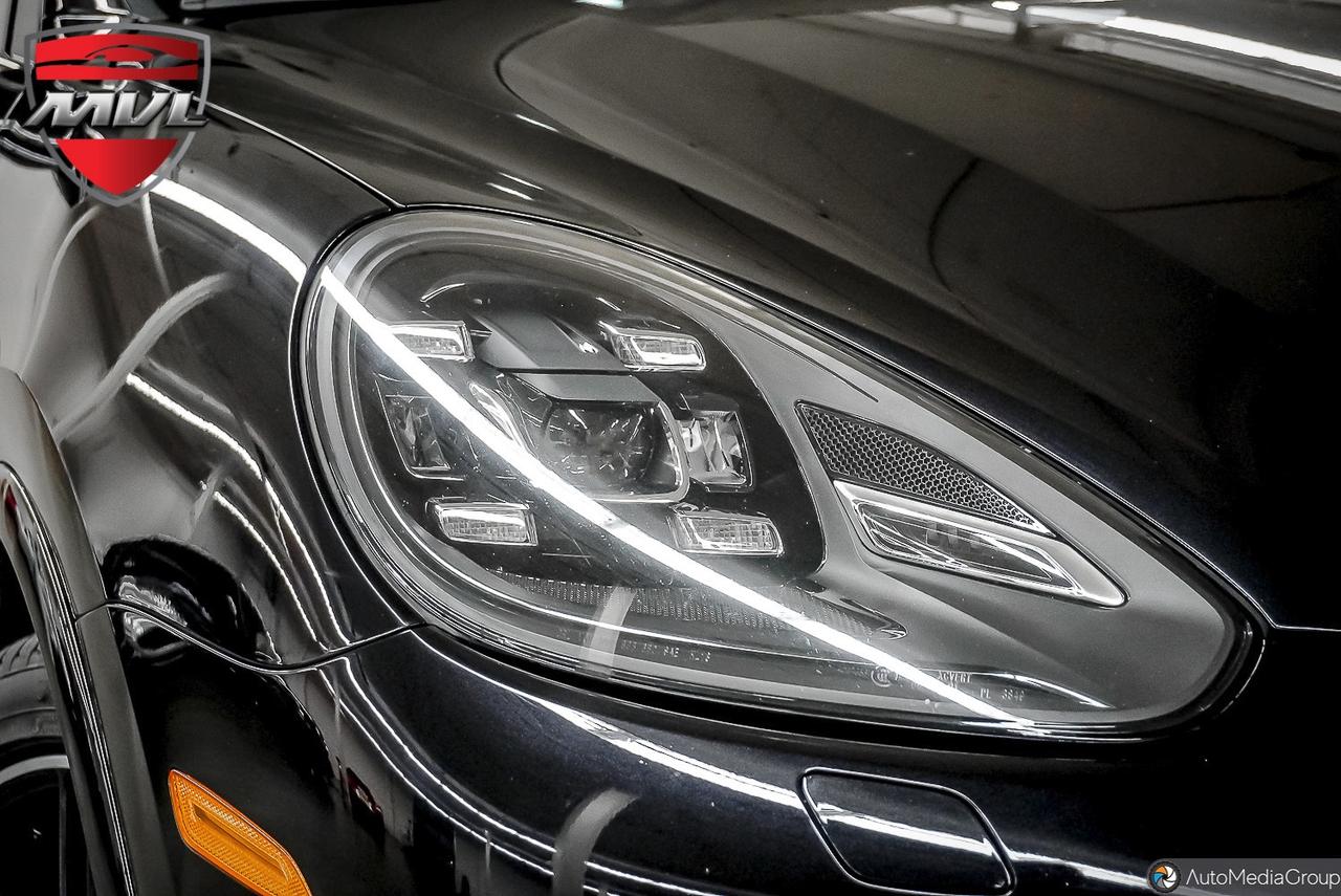 2017 Porsche Cayenne Turbo 4dr All-wheel Drive Photo