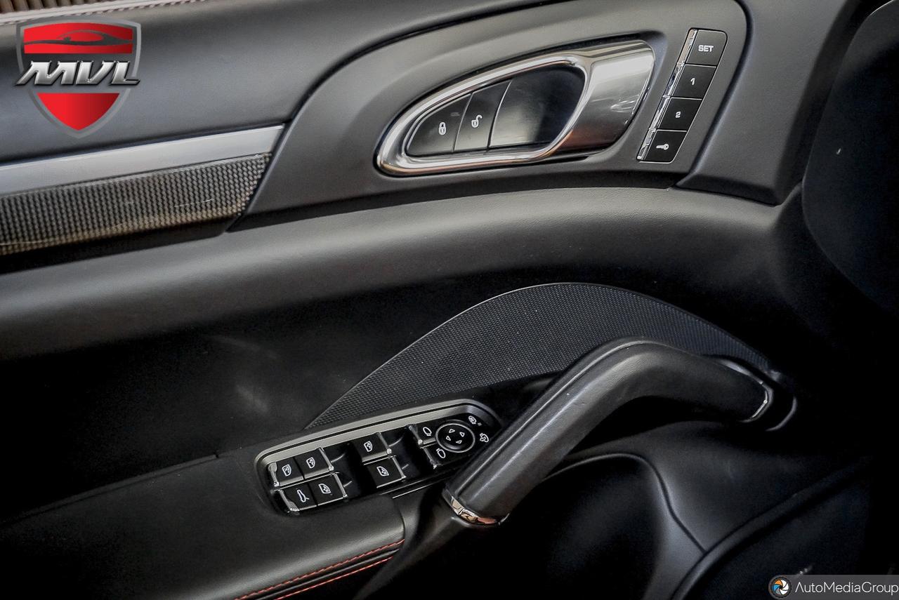 2017 Porsche Cayenne Turbo 4dr All-wheel Drive Photo