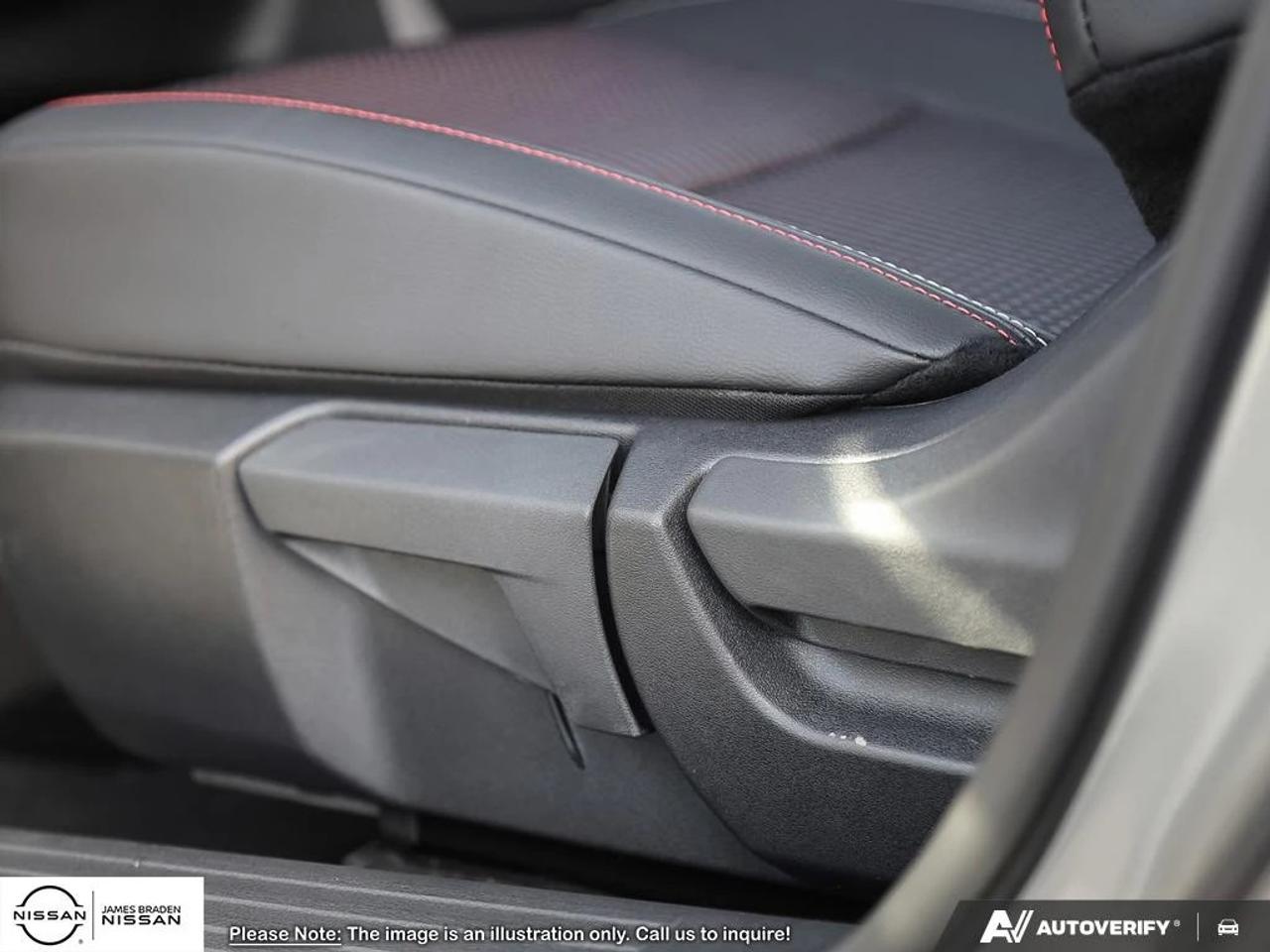 2025 Nissan Kicks SR AWD Photo