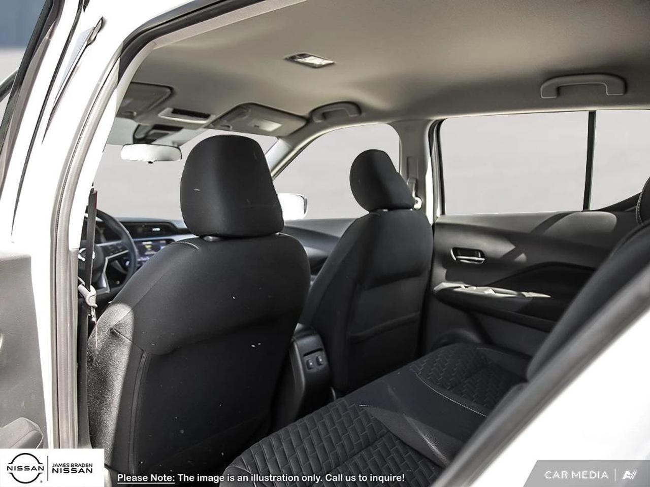 2025 Nissan Kicks Play SV FWD Photo