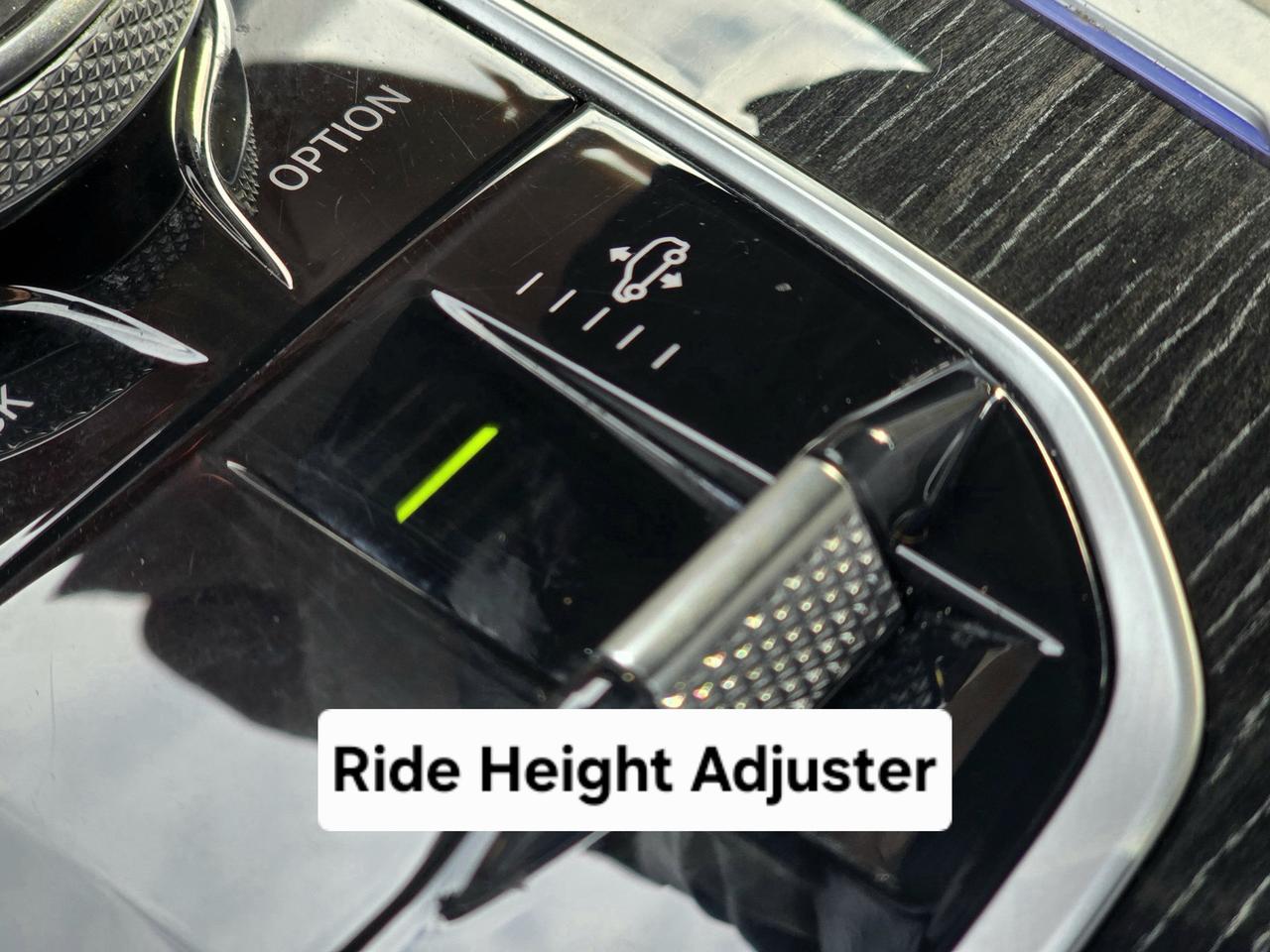 2020 BMW X7 xDrive40i w/Captain Chairs | No Accidents! Photo